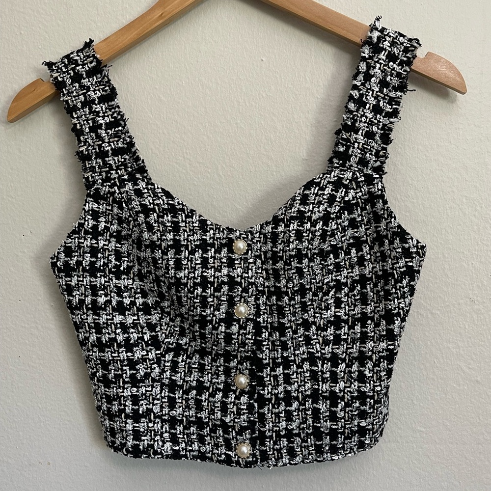 Lulus Upscale Instinct Black and Silver Tweed
Button-Front Tank Top size XS - Picture 3 of 11